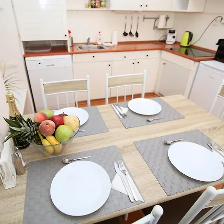 Beautiful Ujezd Apartment Prague