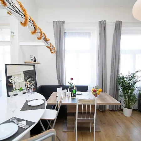 Apartment Beautiful Ujezd *